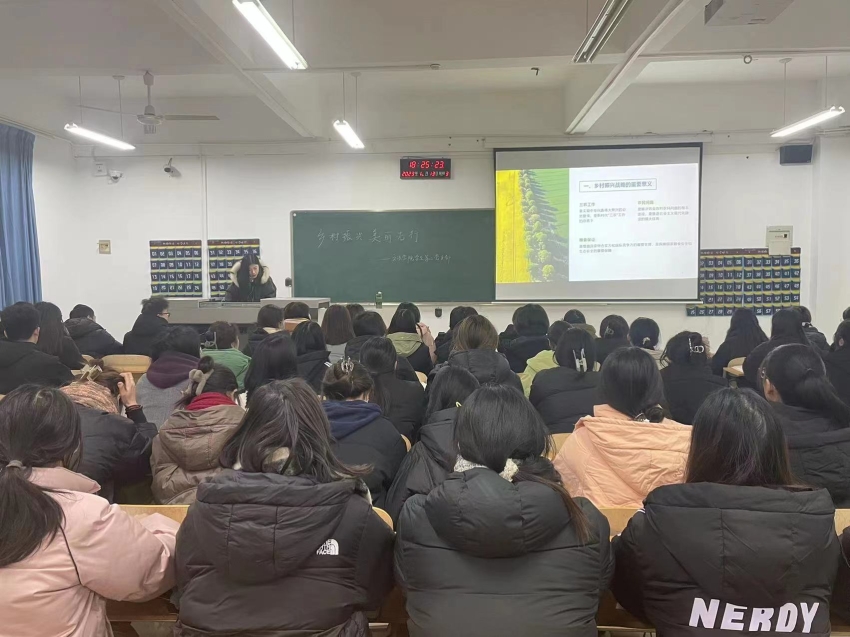 ylzzcom永利总站线路检测党日活动 乡村振兴，美丽先行1.jpg