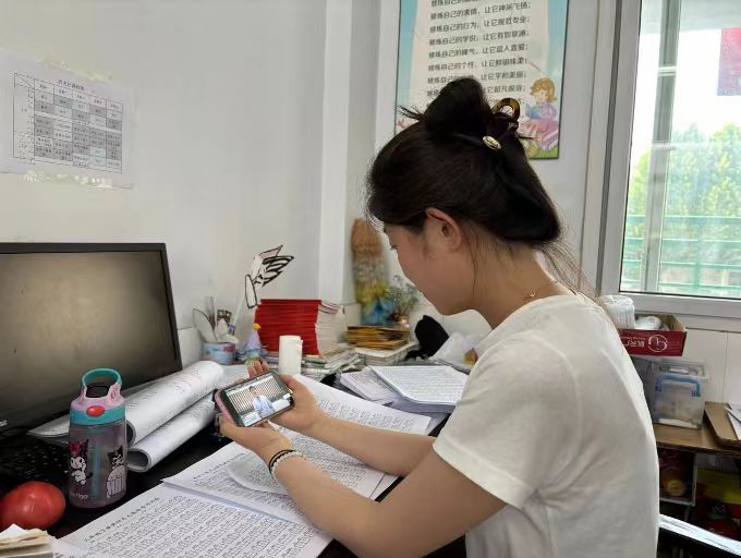 ylzzcom永利总站线路检测党总支组织各基层党支部观看2024年高校党组织示范微党课第一期《中华传统廉洁文化》5.jpg